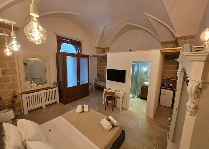 Frisalento - Boutique 3* Бриндизи
